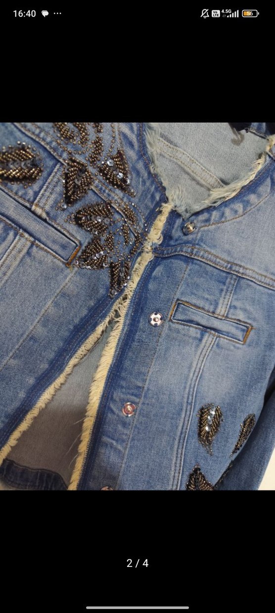 Nakışlı Düğmeli Mini Denim Ceket - Görsel 2