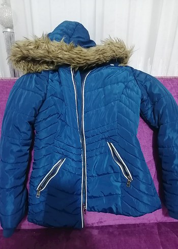 Kız cocukMavi Kürklü Kaban