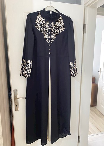 Düğmeli Nakışlı Siyah Uzun Kadın Elbise