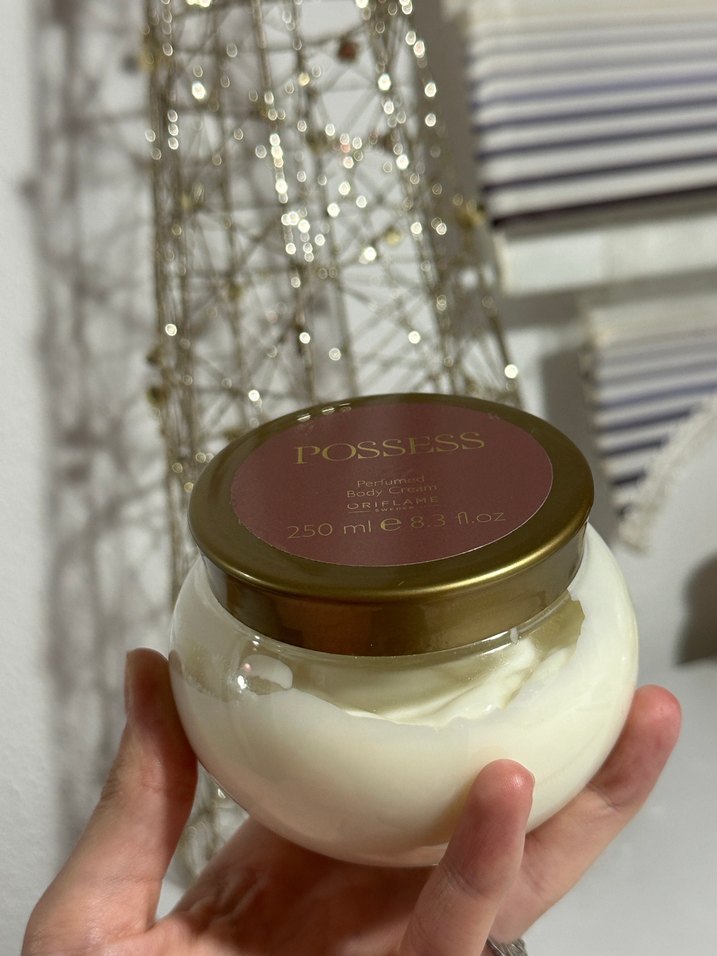 Oriflame Possess Parfümlü Vücut Kremi 250 ml - Görsel 2
