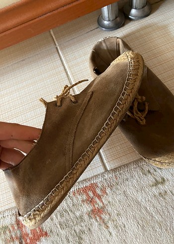 Zara Kahverengi Süet Bağcıklı Kadın Hasır Topuklu Espadril