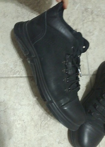 Erkek Siyah Goth Tarzı Tokalı Bot - Görsel 2