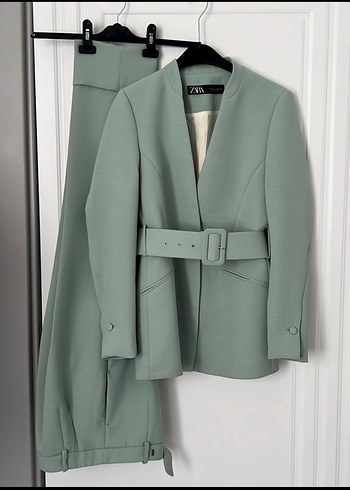 Kadın su yeşili Kemerli Midi Blazer ve pantolon - Görsel 5