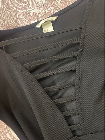H&m siyah göğüs dekolteli bluz