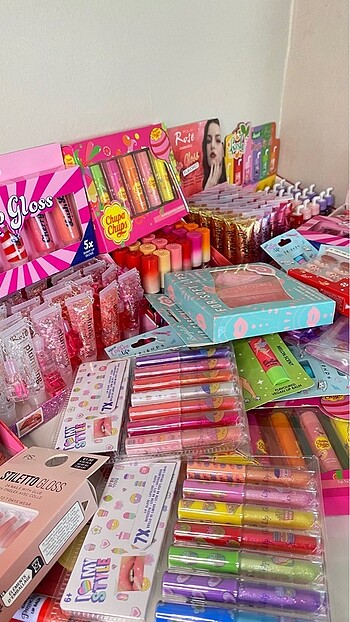 lip balm ve lip glosslar