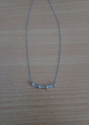 Çelik XOXO Model Kolye - Görsel 3