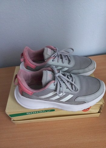 Adidas Kadın Spor Ayaklabı - Görsel 3