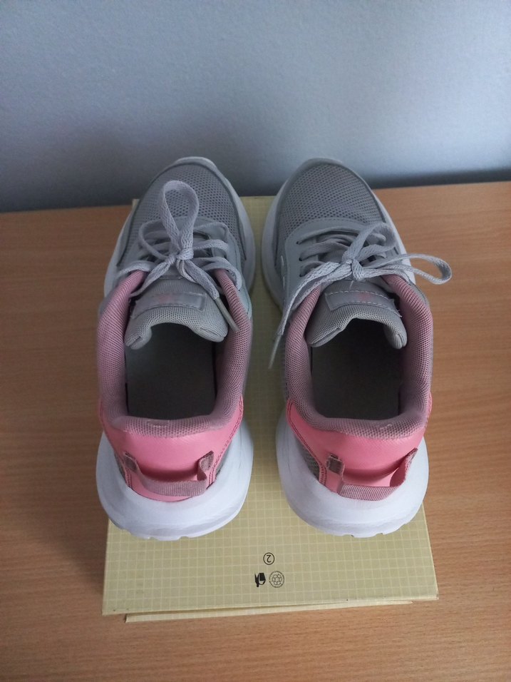 Adidas Kadın Spor Ayaklabı - Görsel 4