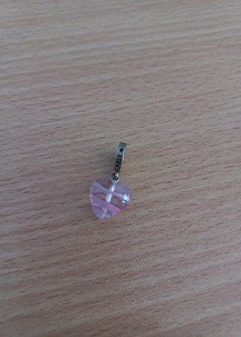  Beden Markasız Pembe Kalp Sallantılı Charm