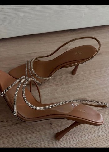 Zara Bej Süet Stiletto Topuklu Kadın Ayakkabı