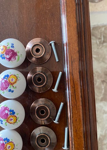 Çiçek Desenli Seramik Dolap Kulpları - Görsel 2