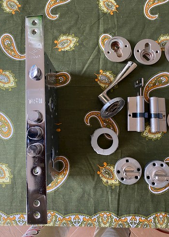 Kapı Kilidi ve Aksesuar Seti - Görsel 4