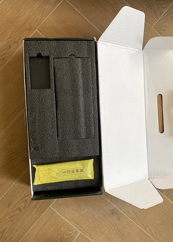 çift kamera  parmak izi sensörü ve şifre özelliklerine sahiptir. - Görsel 8