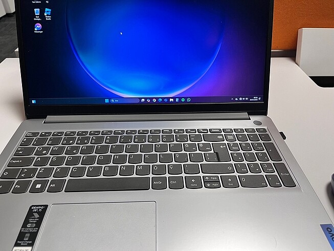 Beden Renk Lenovo Ideapad 15