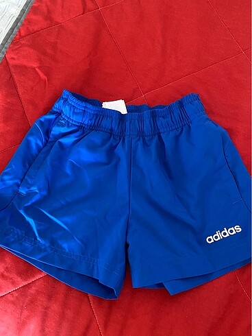 Adidas çocuk deniz şortu