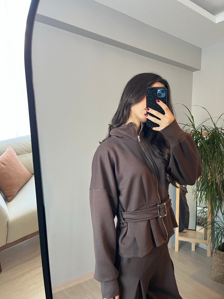 Kemer Detaylı Kahverengi Kadın Eşofman Takımı - Görsel 3