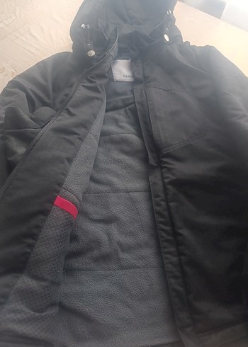 Siyah Kapüşonlu Fermuarlı Kışlık Mont - Görsel 2