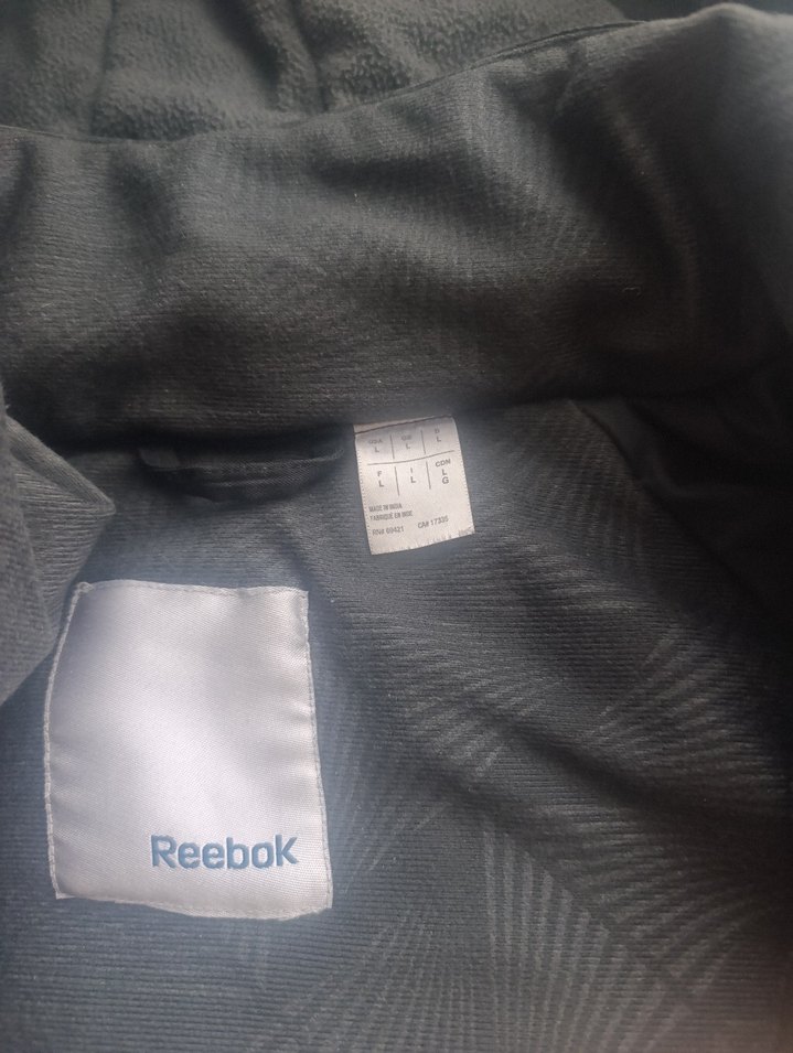 Siyah Kapüşonlu Fermuarlı Kışlık Mont - Görsel 3