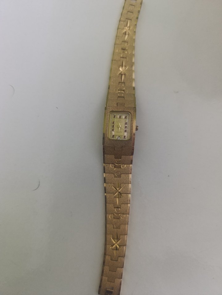 Kemerli Parlak Altın Vintage Kadın Saati - Görsel 2