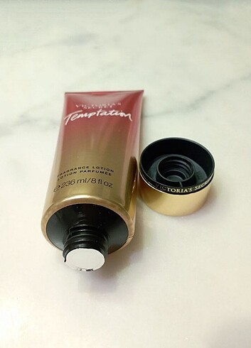 Victoria's Secret Vücut Kremi - Görsel 3