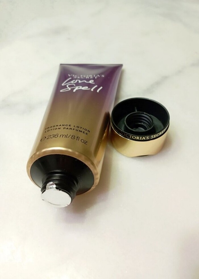 Victoria's Secret Vücut Kremi - Görsel 3