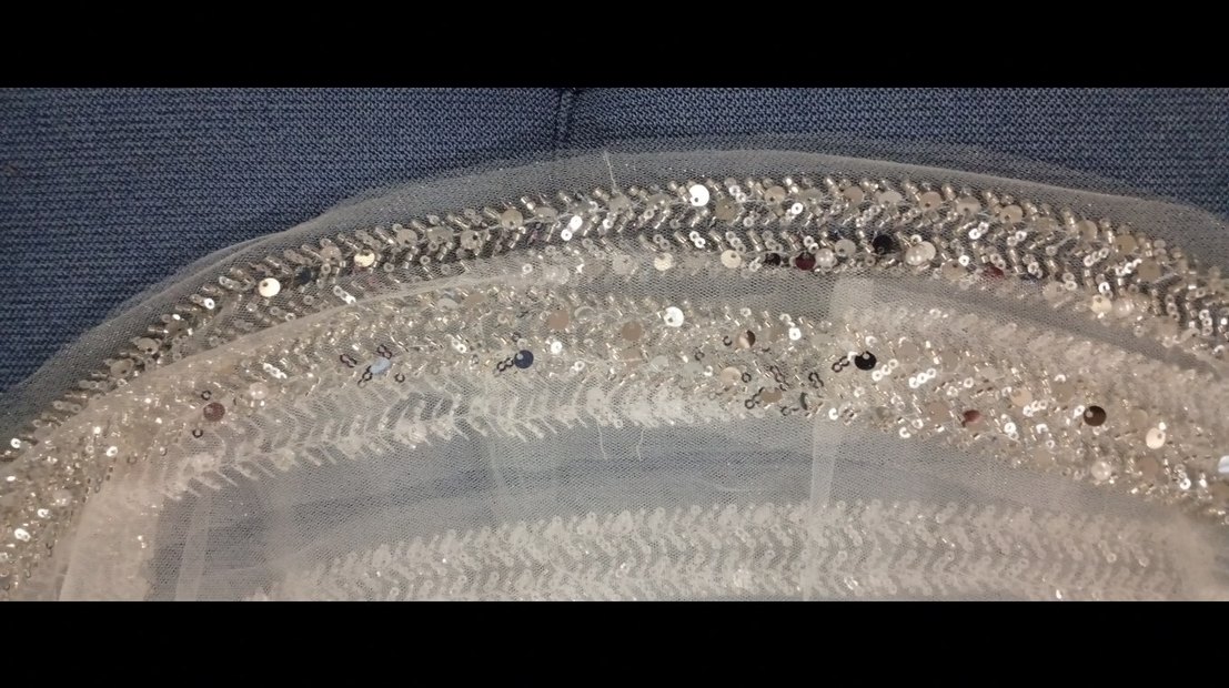 Beyaz Parlak Dökümlü Gelin Aksesuarı - Görsel 2