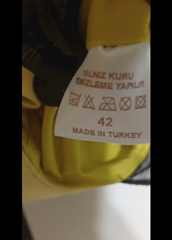 Dantel Detaylı Sarı dizde Abiye Elbise - Görsel 3