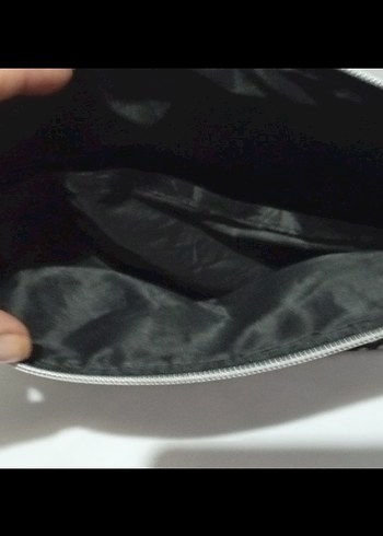 Fermuarlı Puantiyeli Kadın Portföy Çanta - Görsel 2