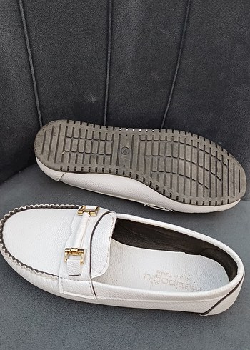 Beyaz Deri Tokalı Kadın Babet - Görsel 6