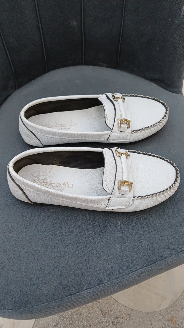 Beyaz Deri Tokalı Kadın Babet - Görsel 3