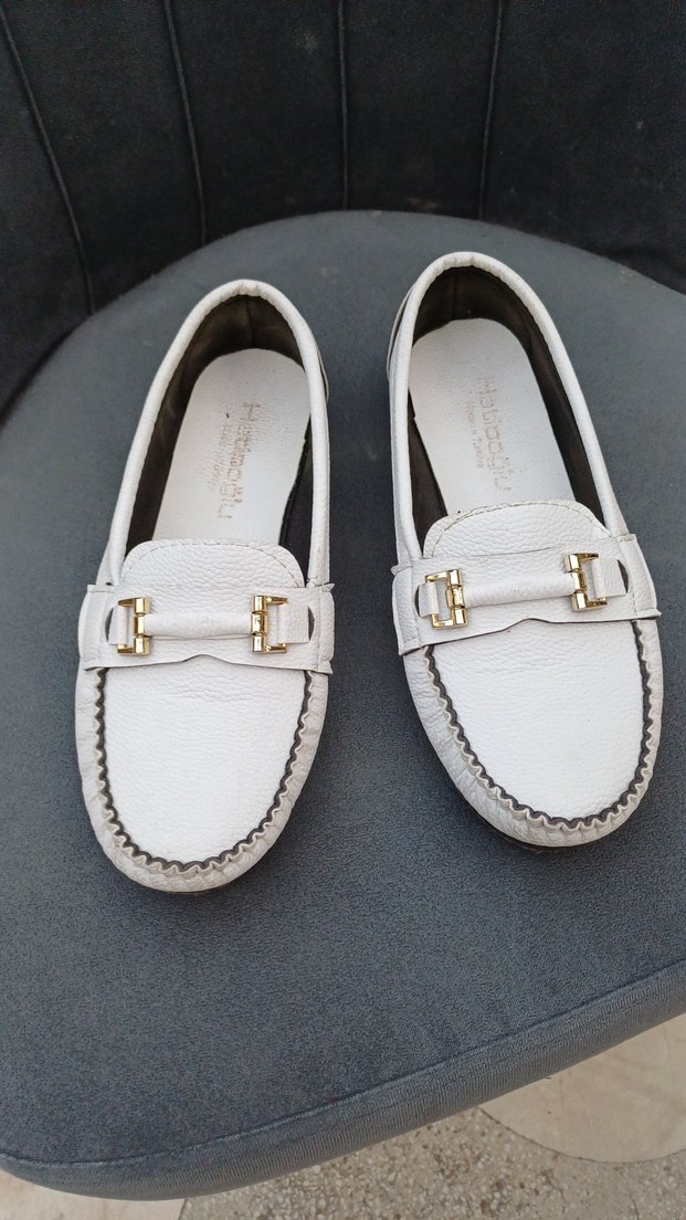 Beyaz Deri Tokalı Kadın Babet - Görsel 5