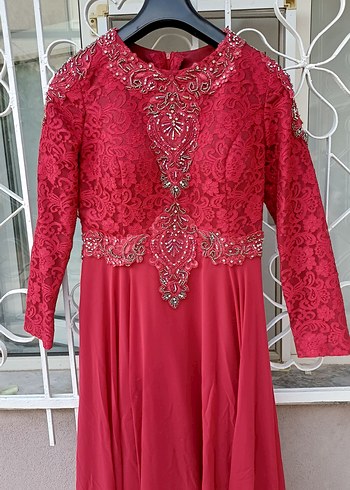 Bordo Dantel İşlemeli Uzun Abiye Elbise