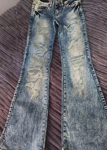 Yırtık Desenli Kadın Denim Pantolon