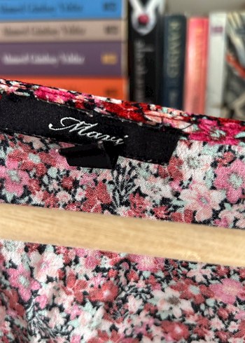 Bordo V Yaka Fırfırlı Bohem Midi Elbise - Görsel 2