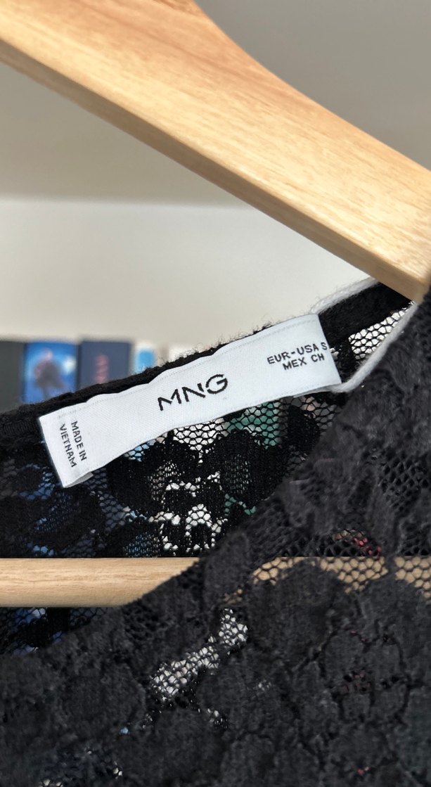 Kısa Kollu Siyah Dantel Kadın Bluz - Görsel 2