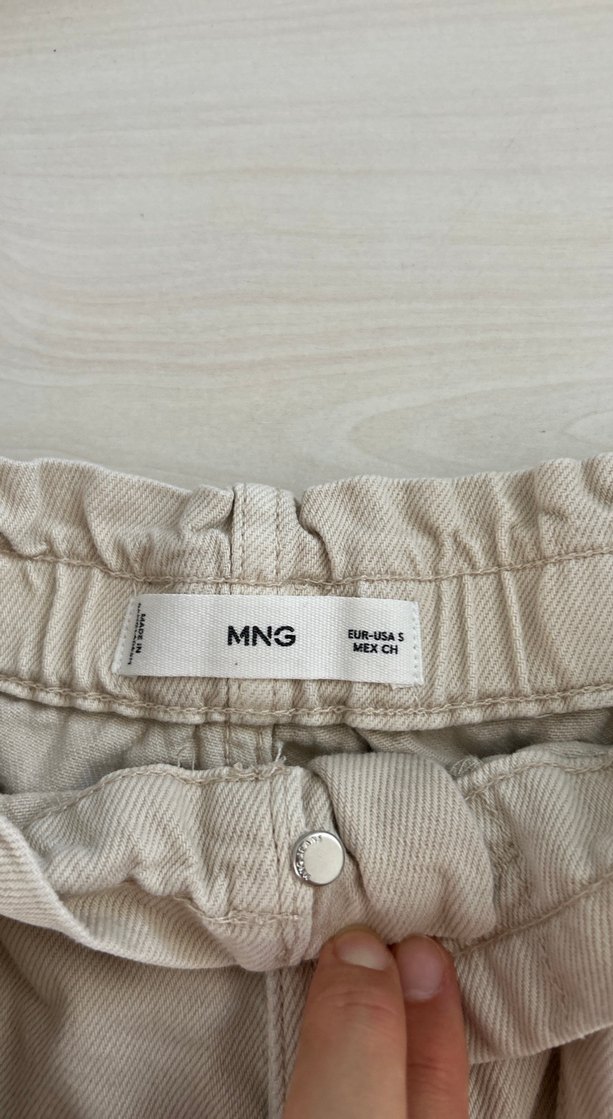 Kadın Bej Keten Kemerli Mini Şort - Görsel 2