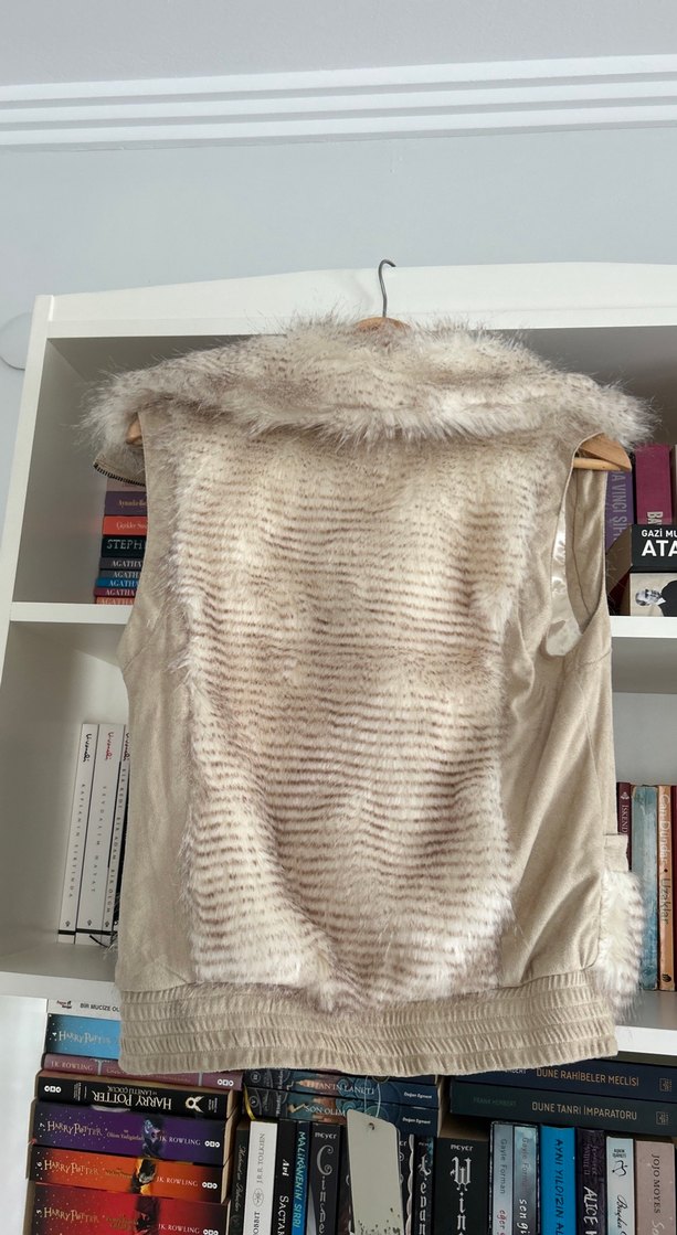 Suni Kürk Detaylı Bohem Bej Yelek - Görsel 3