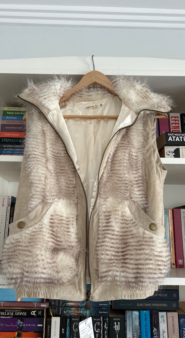 Suni Kürk Detaylı Bohem Bej Yelek - Görsel 2