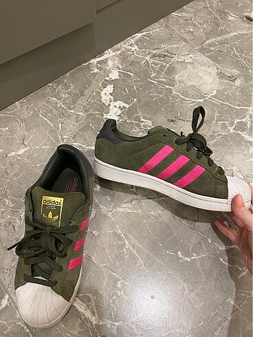 36,5 Beden yeşil Renk Adidas spor ayakkabı