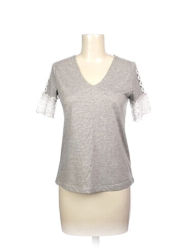 Trendyol & Milla T-shirt %70 İndirimli.