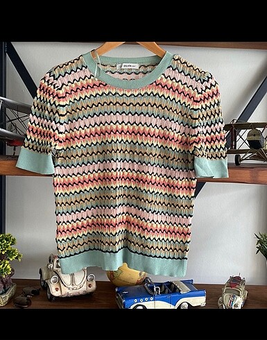Çok renkli tshirt