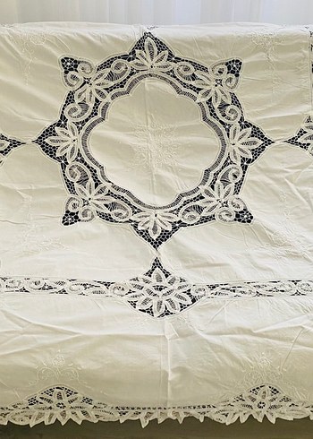 ANTİKA Dwlikişi İşlemeli Beyaz Masa Örtüsü - Görsel 4