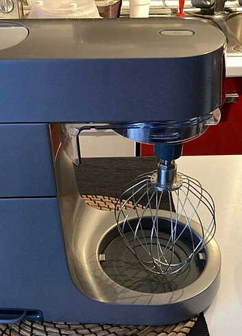 Beden Renk Kenwood KVL8320S Chef XL 1700 Watt 6,7L piyasanın en güçlü yoğu