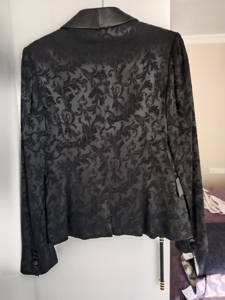 Crispino marka Düğmeli Siyah Jakar Desenli Ceket - Görsel 3