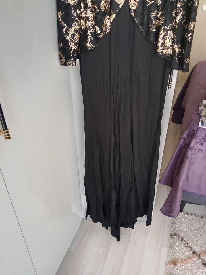 Uzun Kollu Klasik Varaklı Siyah Elbise - Görsel 3