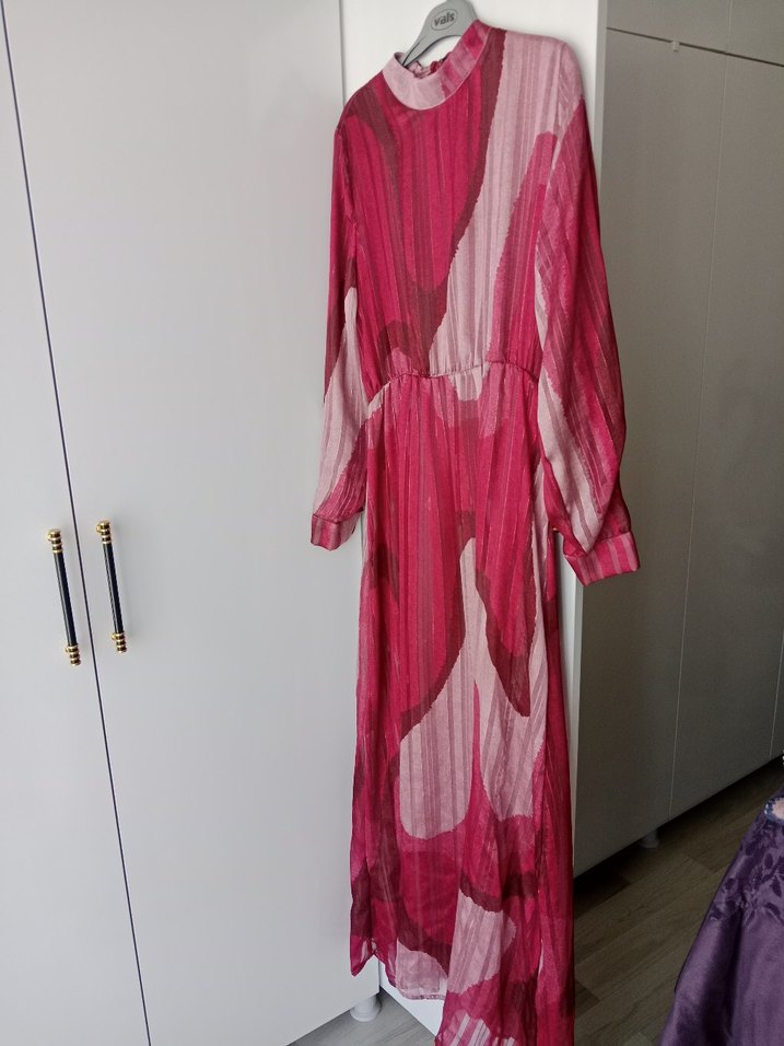 Pembe Pilili Uzun Kadın Elbise - Görsel 3