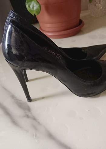 Kadın Siyah Rugan Stiletto Topuklu Ayakkabı - Görsel 4