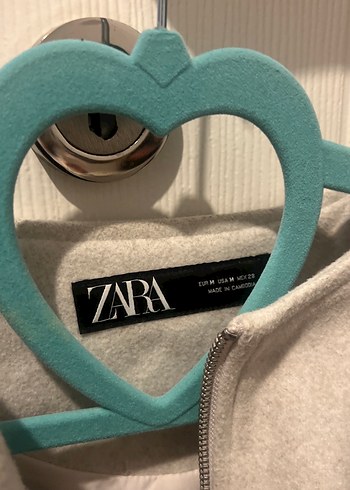 Zara Kırık beyaz crop Kadın Fermuarlı ceket - Görsel 2