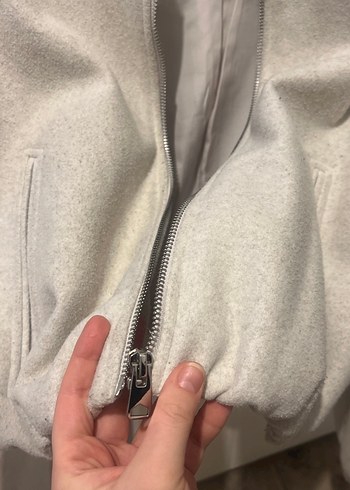 Zara Kırık beyaz crop Kadın Fermuarlı ceket - Görsel 3