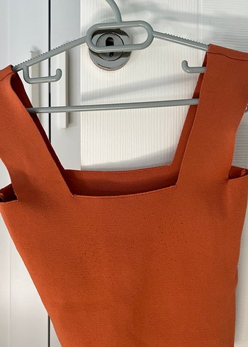 Kadın Turuncu Kare Yaka Askılı Crop Top - Görsel 2